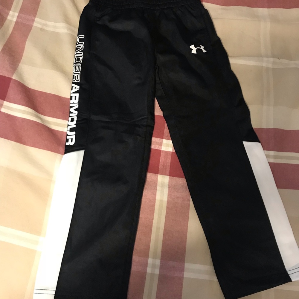Boys Under Armor pants